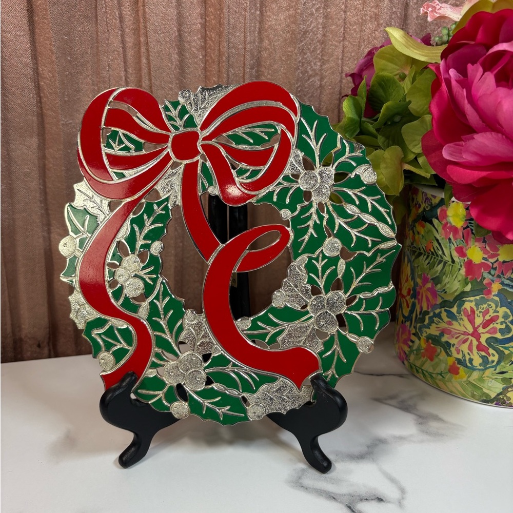 Festive Red and Green Holiday Wreath trivet